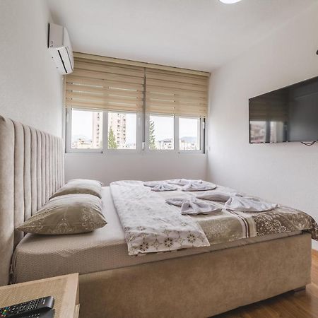Renta stan- aprtman odmor Apartment Podgoriţa Exterior foto