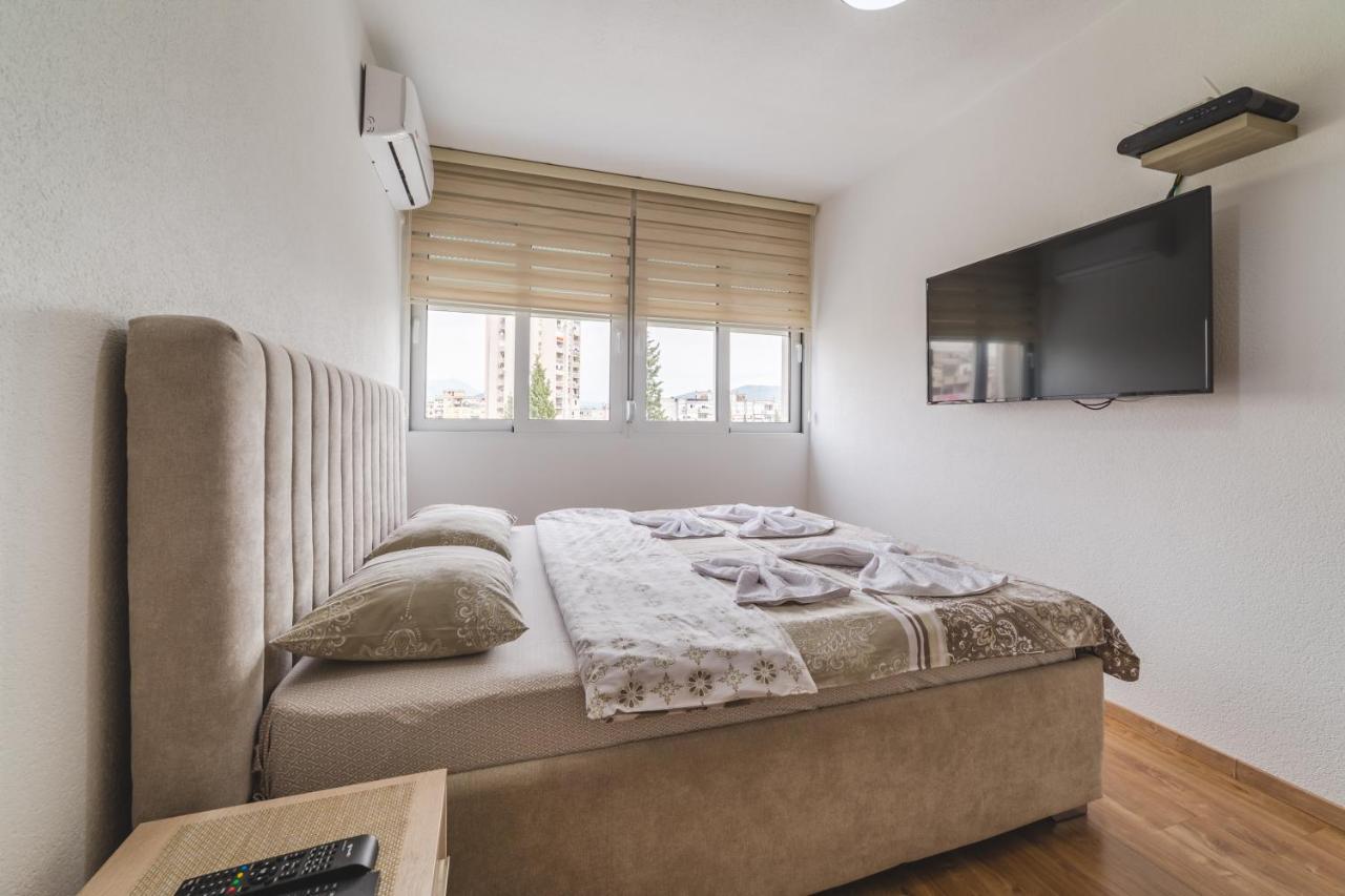 Renta stan- aprtman odmor Apartment Podgoriţa Exterior foto
